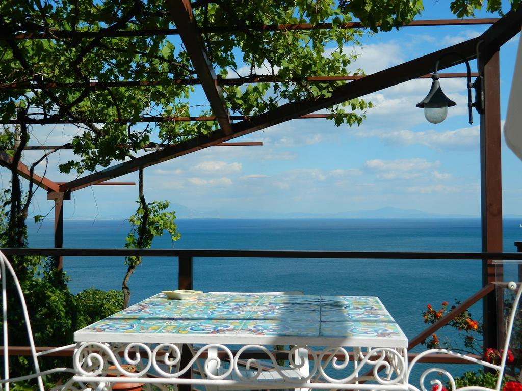 Il Nido Del Gabbiano Bed & Breakfast วิเอตริ ภายนอก รูปภาพ